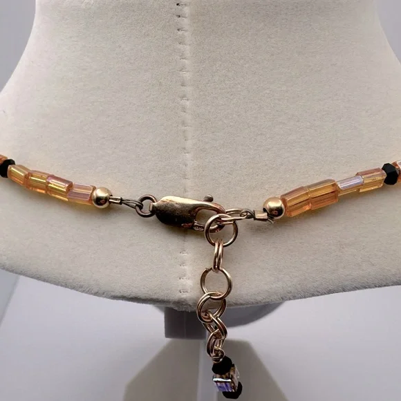 Vintage Czech Hand Beaded Two Strand Cube Necklace. - Picture 4 of 4